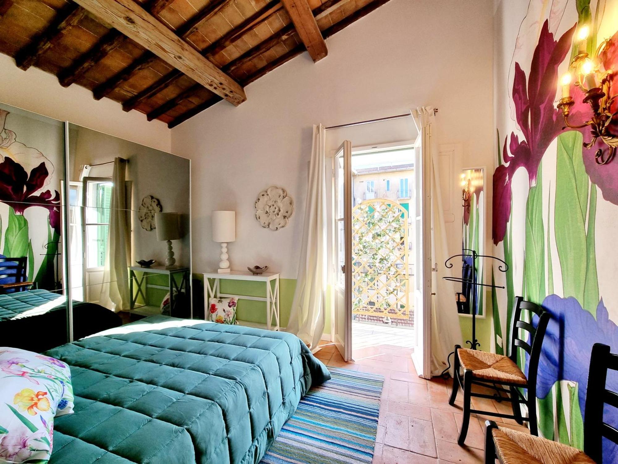 Apartment Iris Di Firenze- 3 Colorate Tra La Stazione E Il Duomo