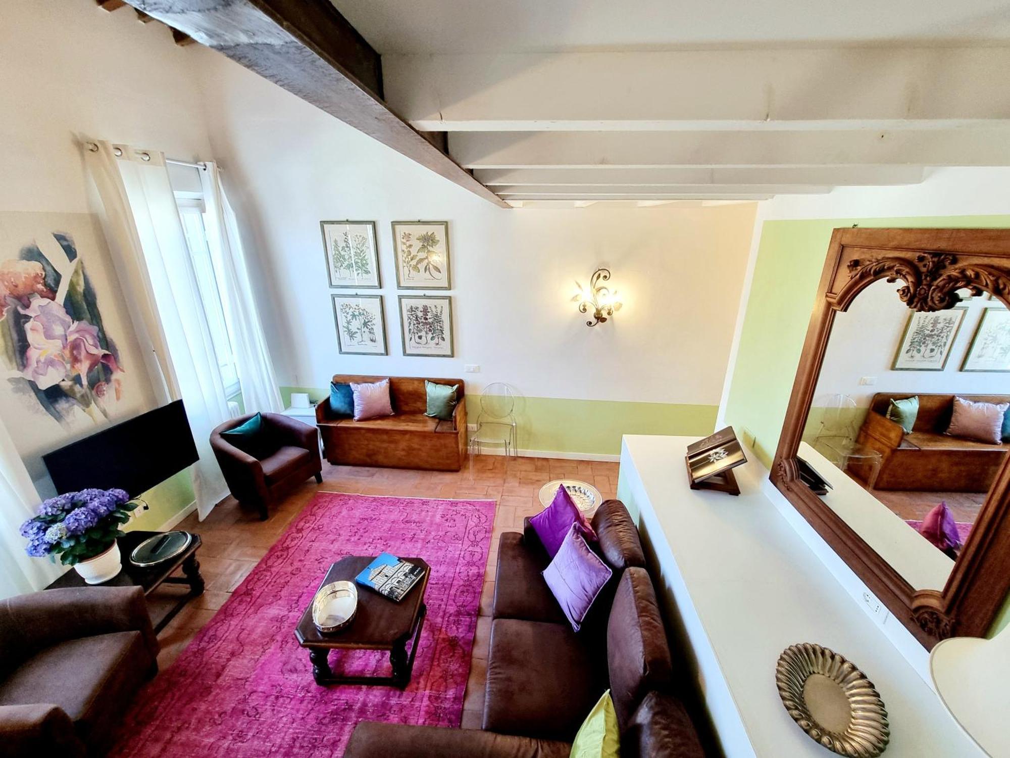 Apartment Iris Di Firenze- 3 Colorate Tra La Stazione E Il Duomo Florence