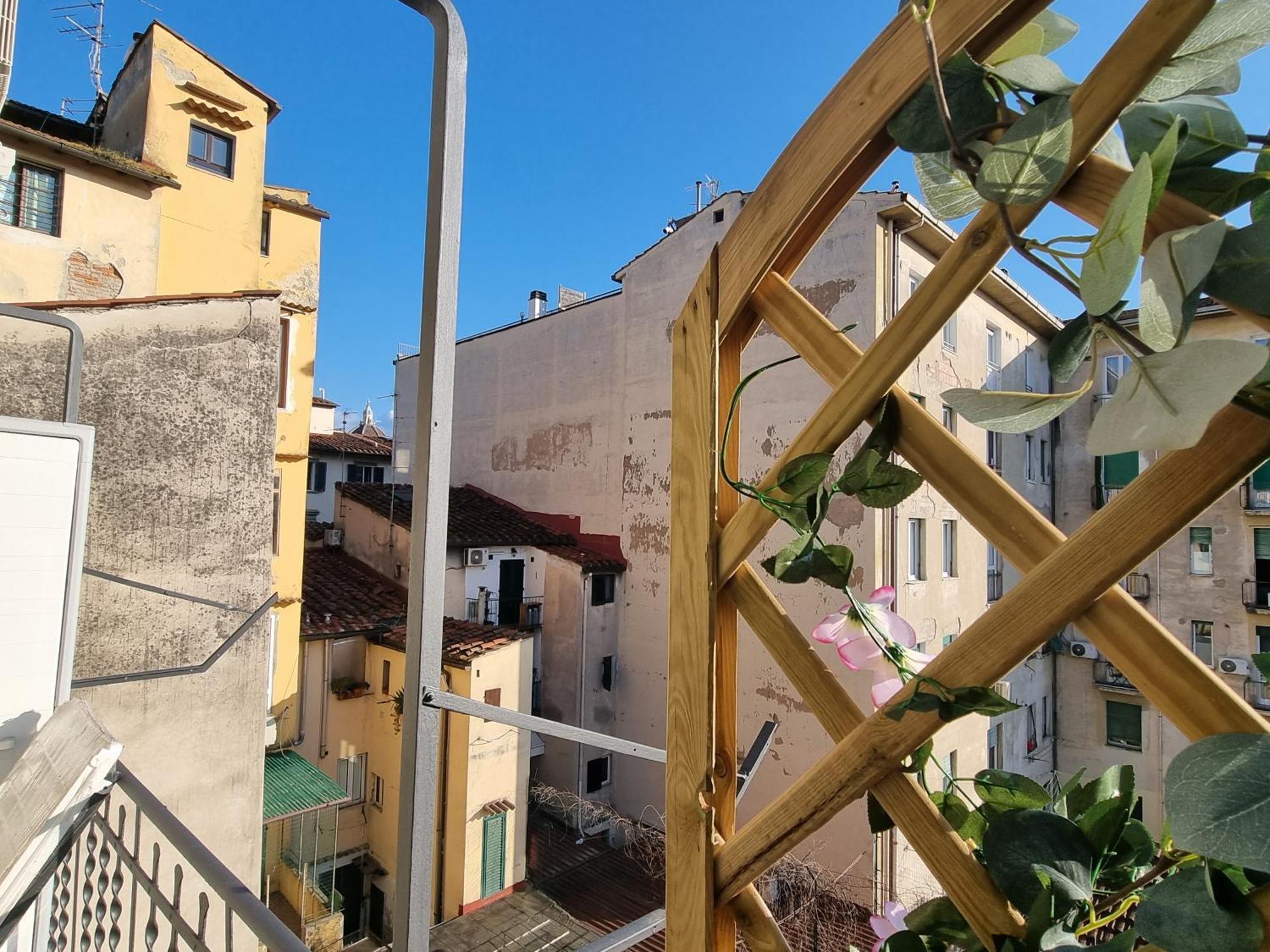 Iris Di Firenze- 3 Colorate Tra La Stazione E Il Duomo Apartamento Florença